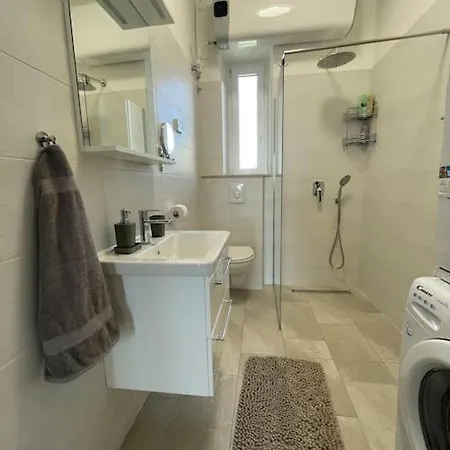 Elena Apartment